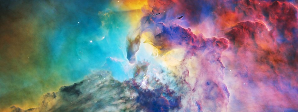 太空中五顏六色的雲朵和星星