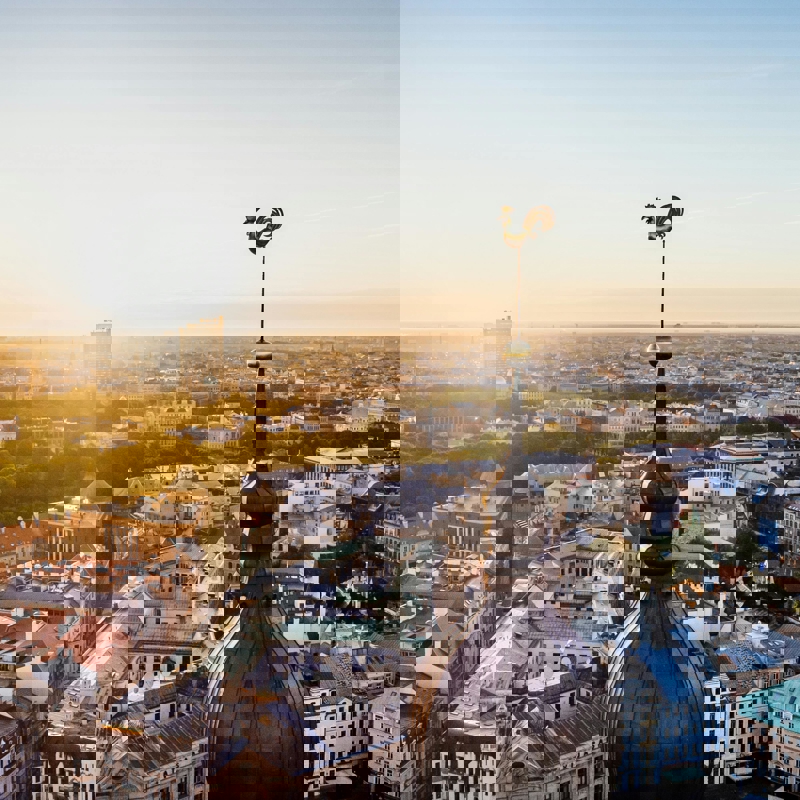a bird's eye view of a city