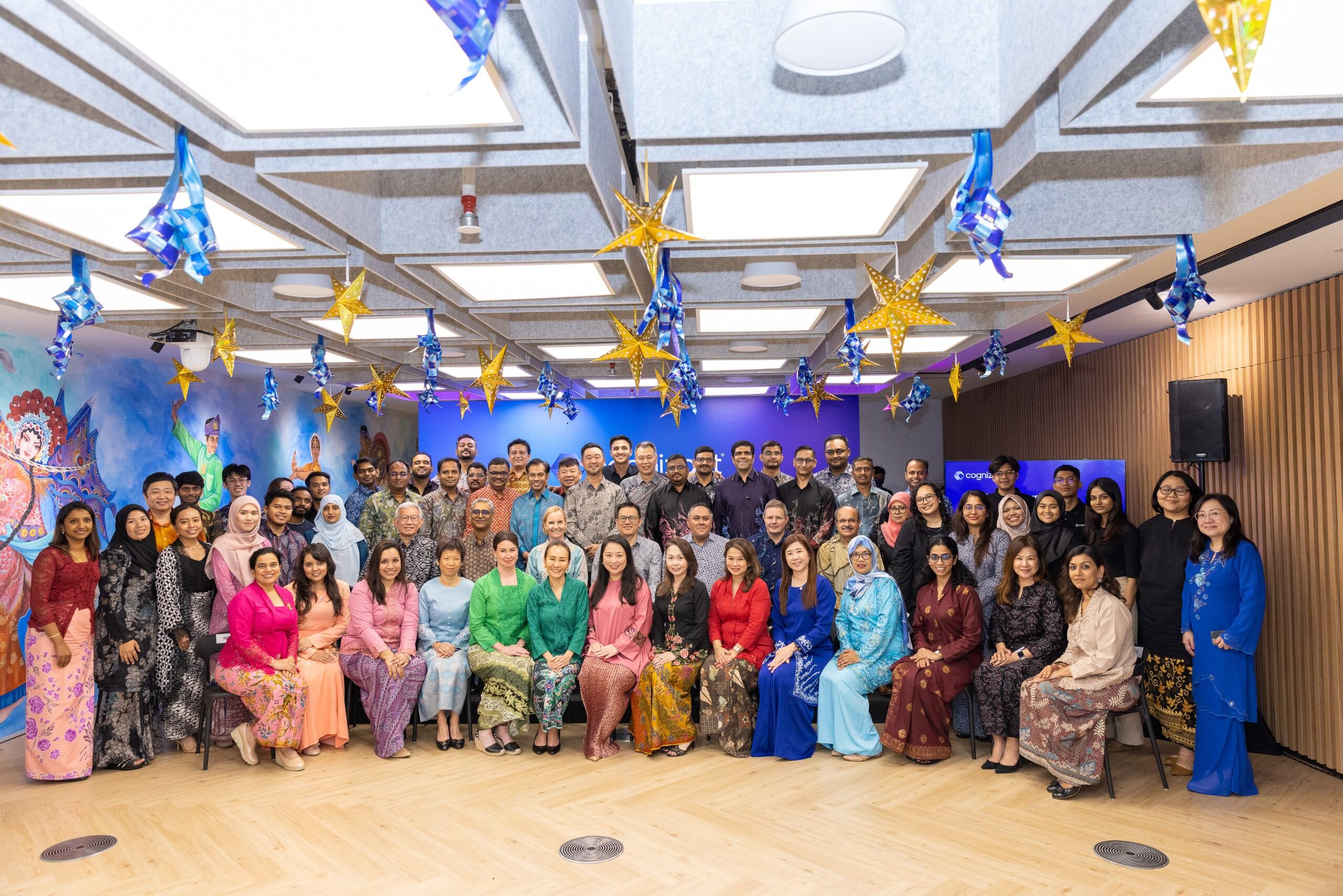 写真を撮る人々のグループ